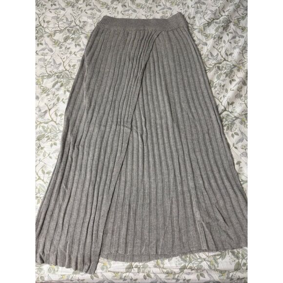 Pinkblush Maternity Ribbed Sweater Wrap Skirt L - Picture 1 of 4